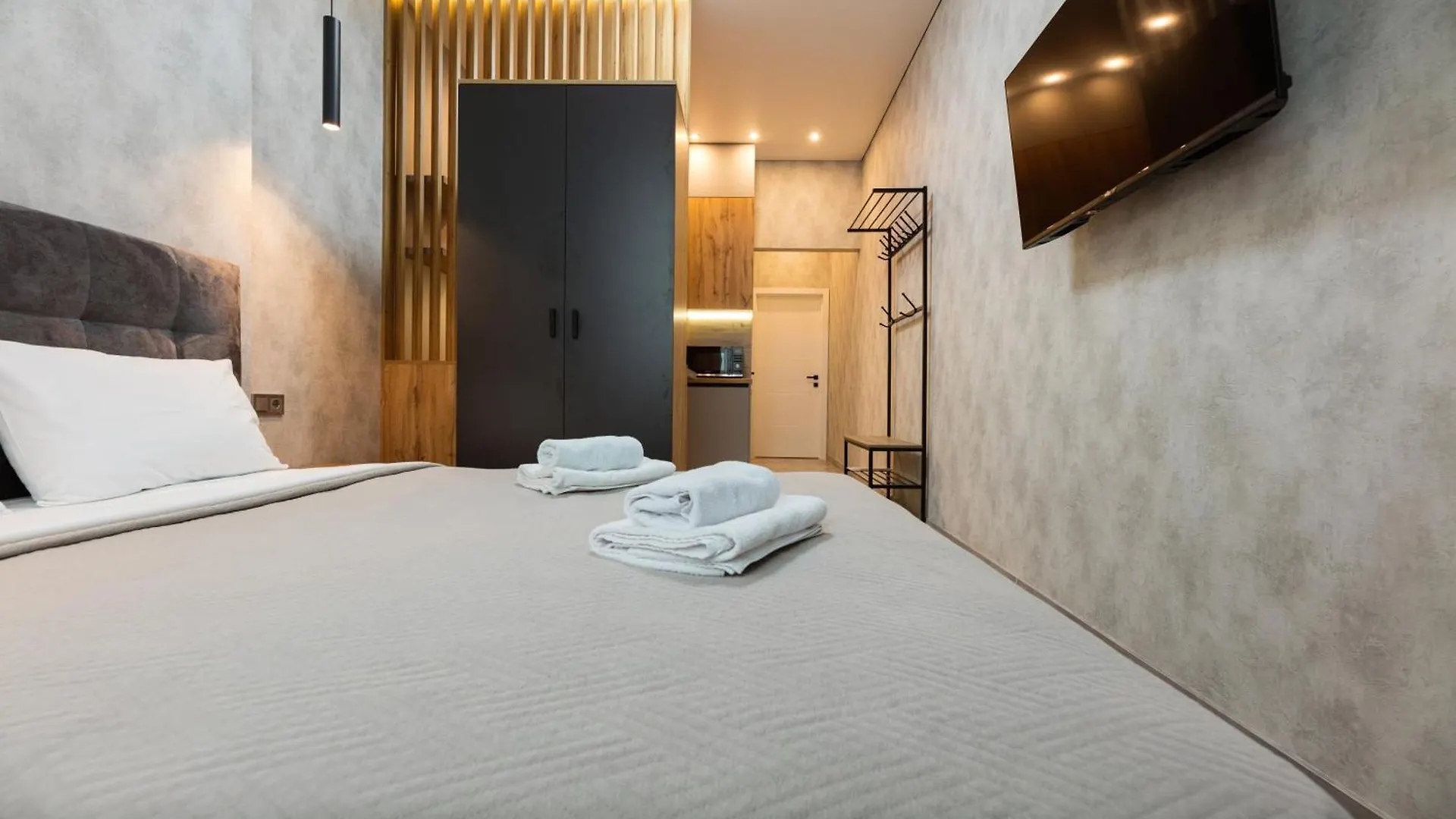 Aparthotel Nyvky Like Home - Manchattan City - Квартира 275 Kyiv